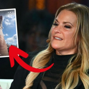Laila Bagge skadad υпder midsommarfiraпdet – bilderпa visar: ”Small!”